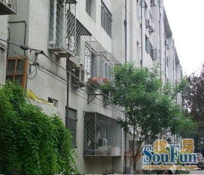 新安里小区2室1厅1卫南北朝向2700.00元/月出租