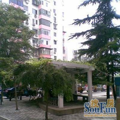 交大东路48号院1室1厅1卫南朝向4935.00元/月出租