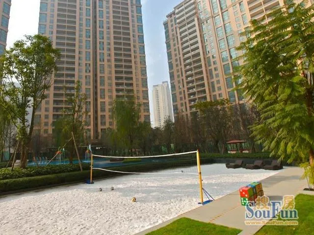 成都仁恒滨河湾园林实景介绍