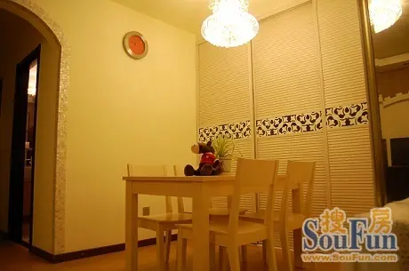 索菲亚柜子装在客户家的实景效果供大家参考-