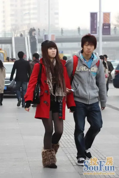 小白楼、<em>滨江道美女</em>扫街,美丽又冻人~-休闲娱