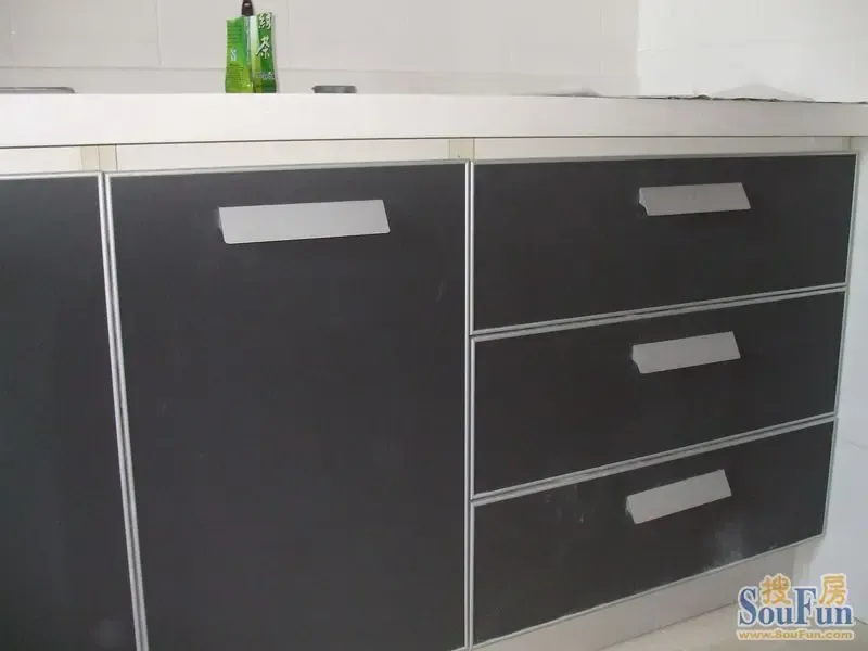 铁灰色<em>门板橱柜</em>上<em>照片</em>啦-海信慧园业主论坛-济