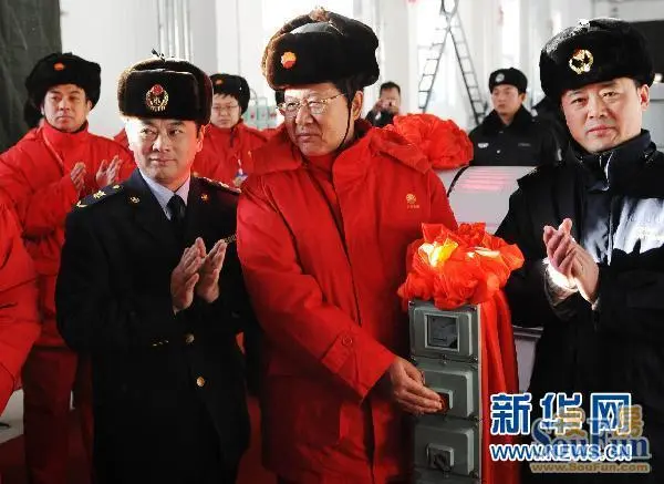 2011年1月1日中俄原油管道正式投入输油-昌茂