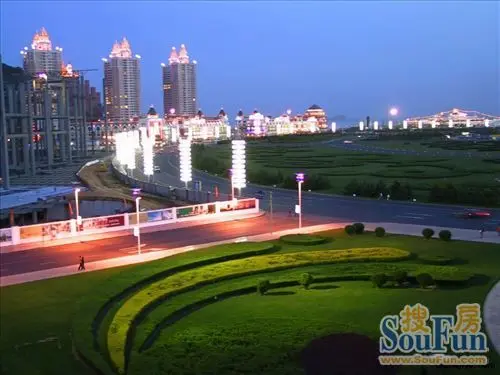 迪拜人均月收入_宜昌月收入6000元(2)