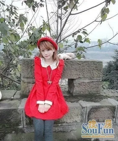 南笙姑娘素颜照曝光 真人见光死 小萝莉实为腐