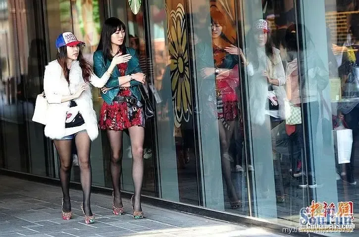 北京街拍:忽如<em>一夜夏日</em>来满城尽美女尽丝袜!-金