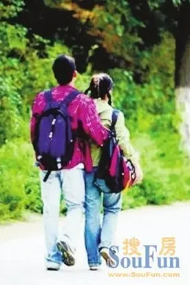 <em>16岁男孩与13岁女孩</em>恋爱同居 被判强奸-望京社