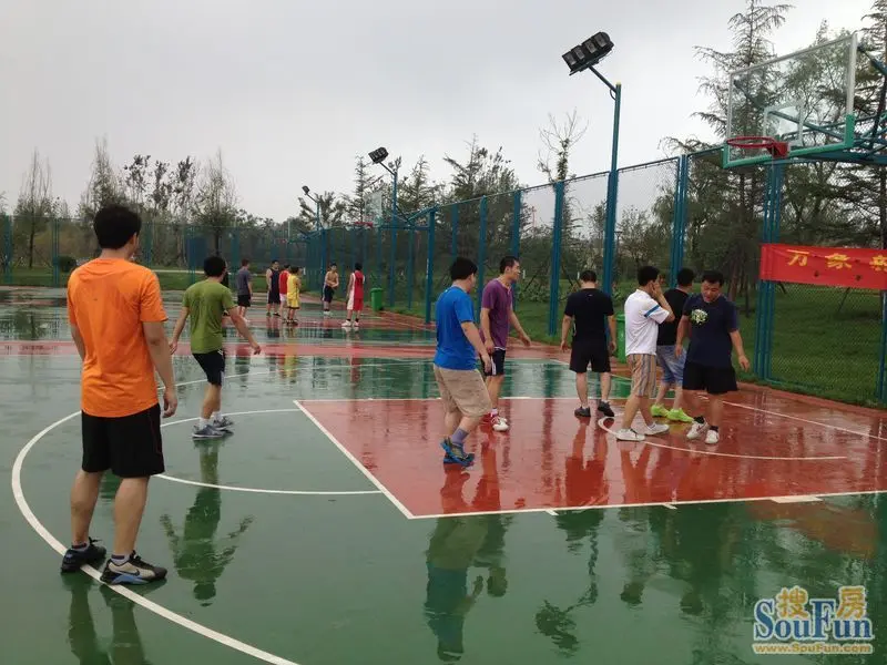 关于万象新天成立篮球队、足球队的通知-天鸿