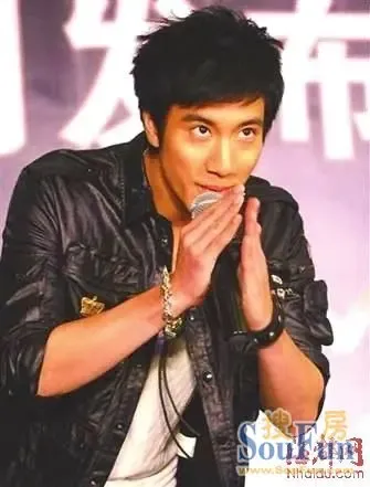 王力宏疑招妓网袜妹成女主角-东方国际广场业主