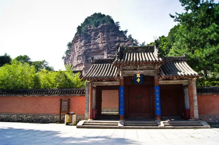 麦积山石窟与瑞应寺(组图)