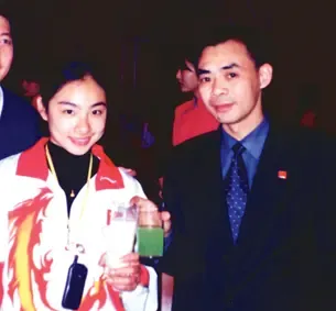陈真诚和奥运冠军刘璇在活动现场