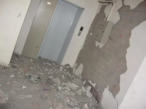 请关注:震后成都金府路6号小区面临的实际情