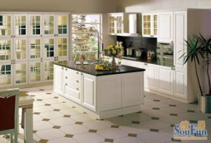 金牌欧罗拉厨柜美观高尚文雅、简约细腻！
